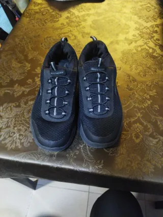 Zapatillas Skechers Negras