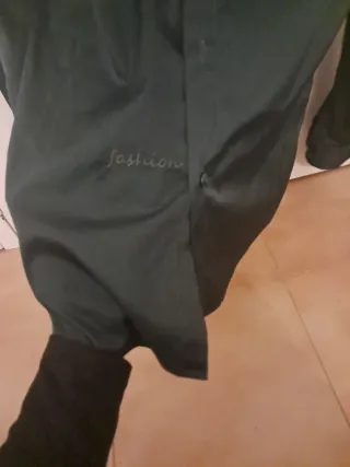 Camisa verde de botones