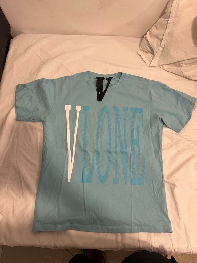 Camiseta Vlone Azul y Blanca