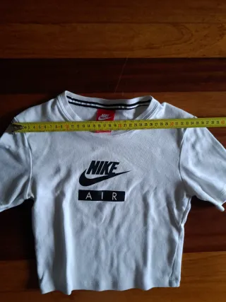 Camiseta Nike Air Crop Top Blanca Vintage