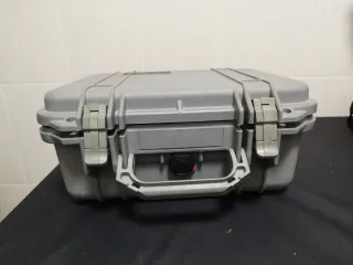 Maleta Peli 1400 Gris