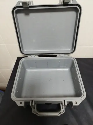 Maleta Peli 1400 Gris