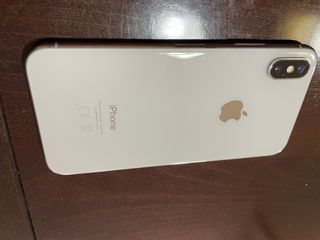 iPhone X 64GB Plata