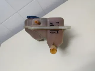 Vaso de expansión refrigerante