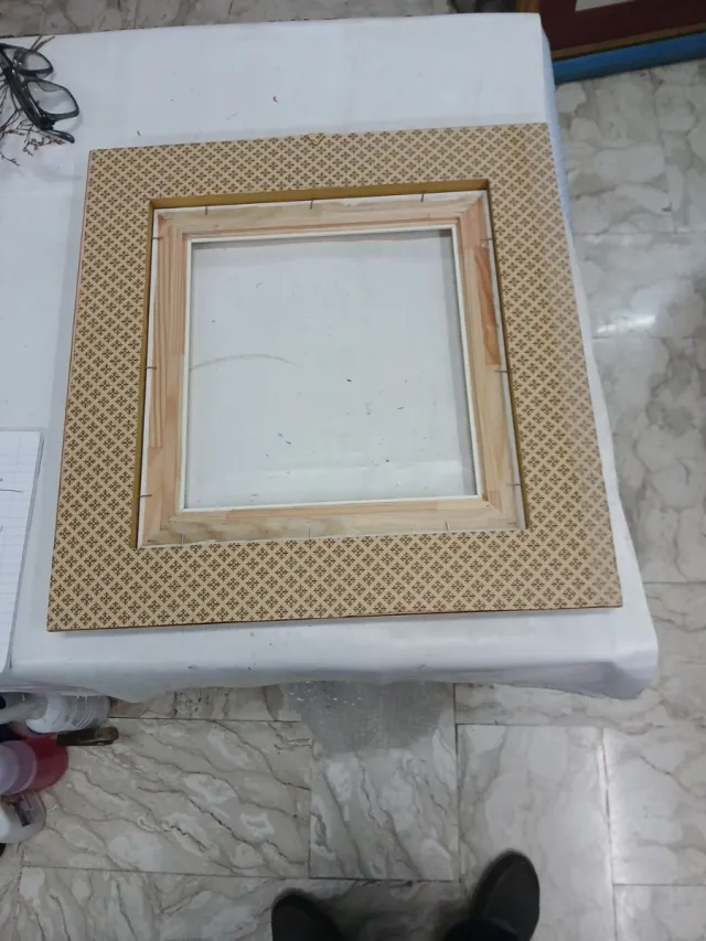 Cornice in legno oro a foglia