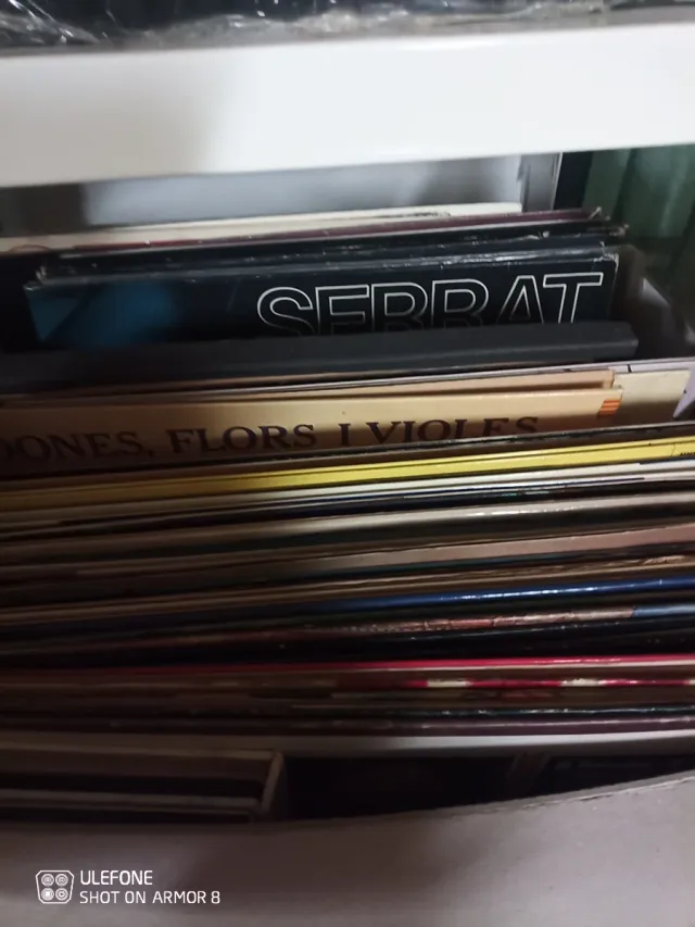 Autori catalani trinca..Maria..Serrat etc etc