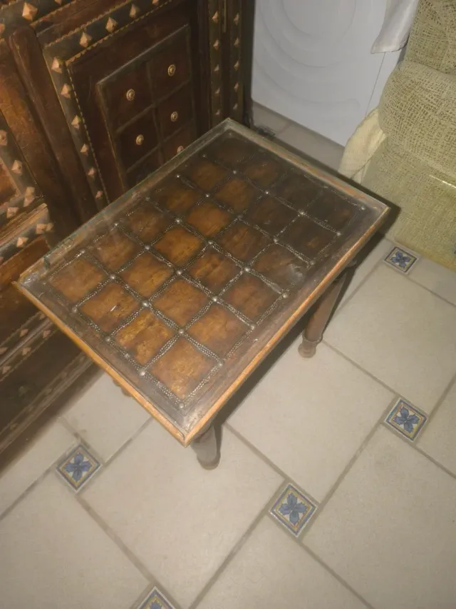 Mesa auxiliar madera y cristal