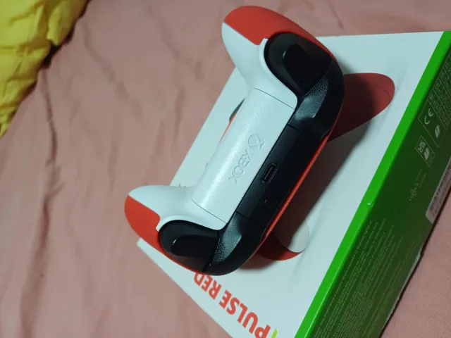Mando xbox pulse red
