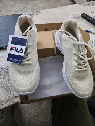 Zapatillas Fila Beige
