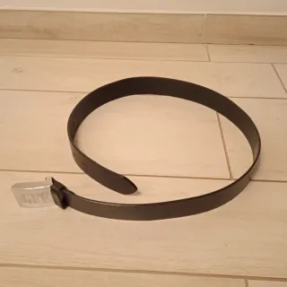 Cintura uomo GFF nera fibbia argento 90cm.