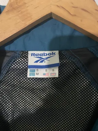 Chaqueta Deportiva Reebok Vintage Azul y Amarillo