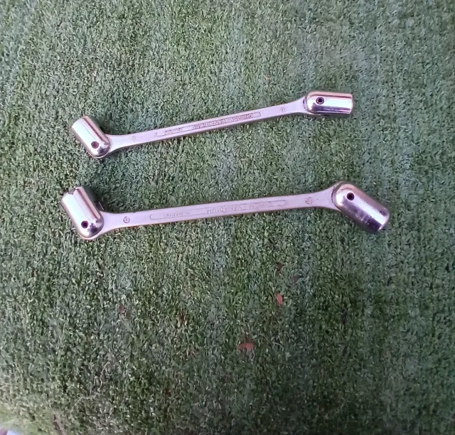 Juego de llaves articuladas