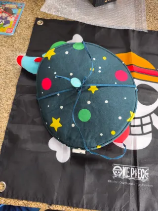 Móbile de berço infantil com tema espacial