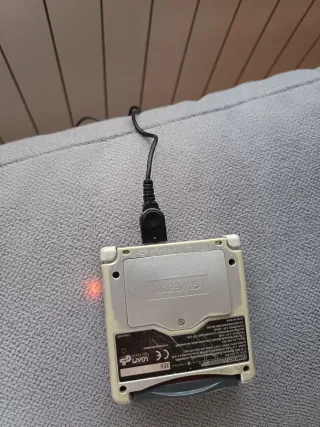 Nintendo Game Boy SP con juegos