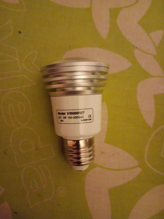 Bombilla LED de colores