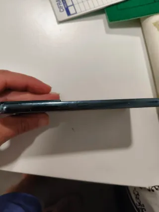 Samsung S22 con caricatore