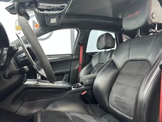 Porsche Macan Turbo con paquete Performance