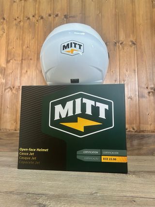 CASCO MITT OFICIAL JET 4 EVER