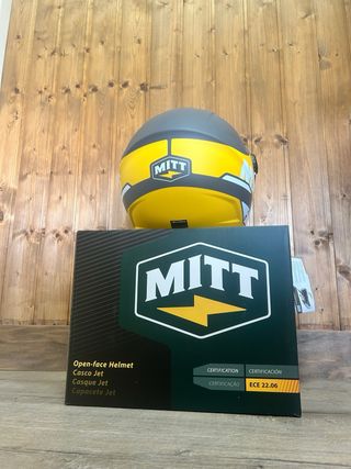 CASCO MITT OFICIAL JET 4 EVER