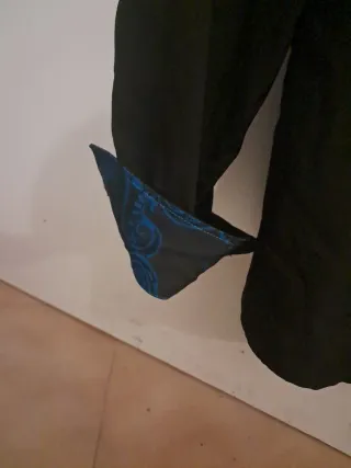 Camisa SHEIN negra con detalles azules Talla M