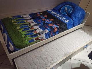 Letto matrimoniale contenitore+ singolo estraibile