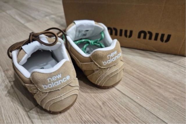Zapatillas New Balance x Miu Miu Beige