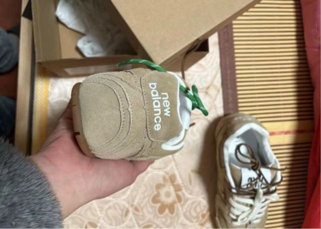 Zapatillas New Balance x Miu Miu Beige