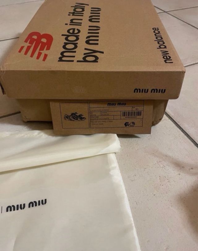 Zapatillas New Balance x Miu Miu Beige