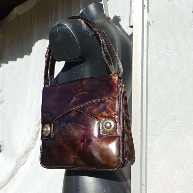 Borsa antica in pelle verniciata color ruggine