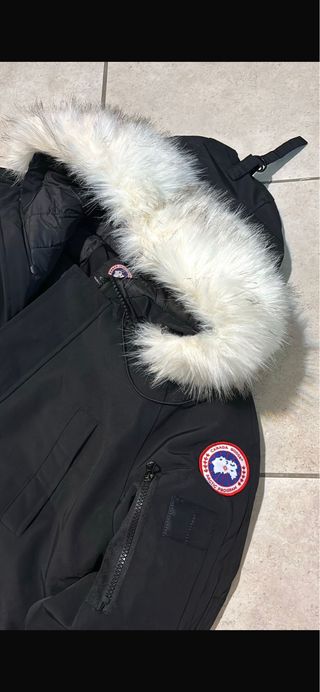 Canada Goose Giubbotto Nero con Cappuccio
