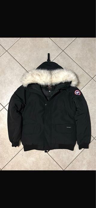 Canada Goose Giubbotto Nero con Cappuccio