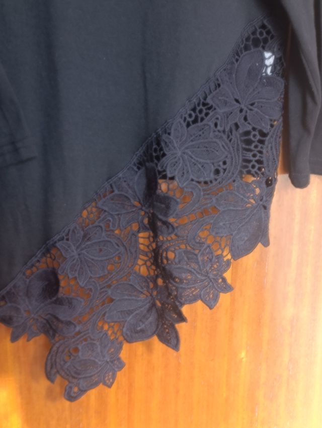 Camiseta negra Shein Curve con puntilla Talla XL