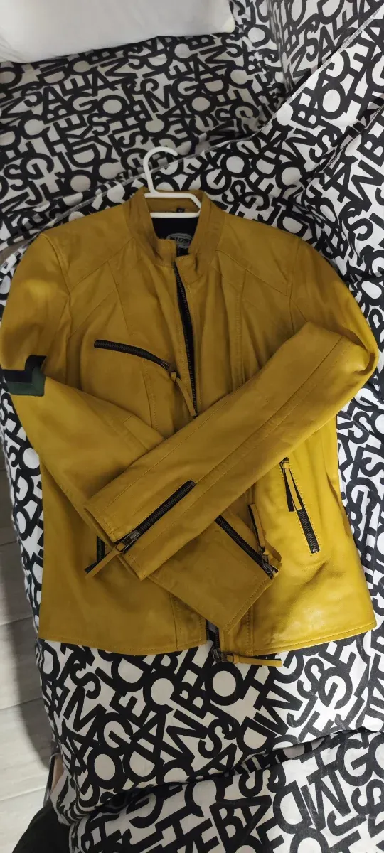 Chaqueta mujer de Piel autentica Carlos Ibañez.