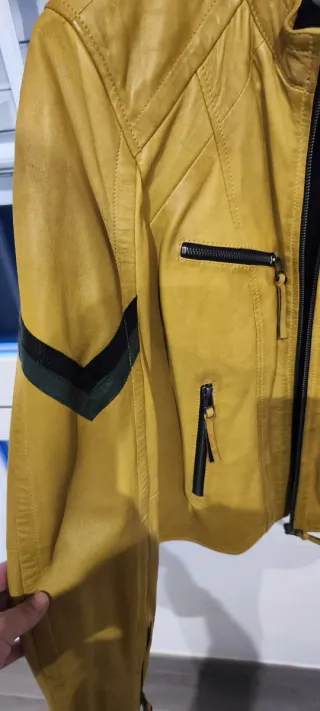 Chaqueta mujer de Piel autentica Carlos Ibañez.