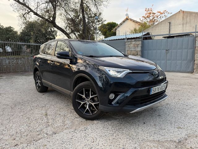 Toyota RAV4 2017
