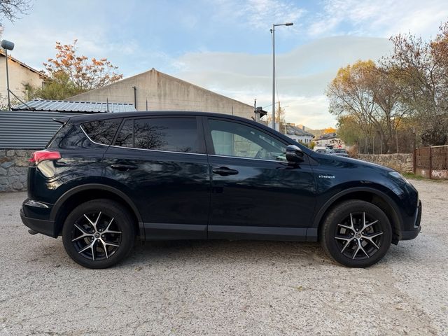 Toyota RAV4 2017