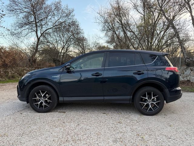 Toyota RAV4 2017