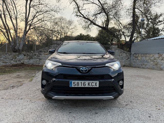 Toyota RAV4 2017