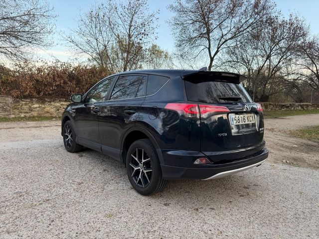 Toyota RAV4 2017