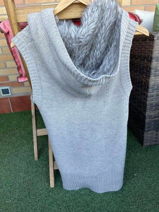 Chaleco largo Kwoman pelo capucha