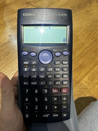 Calculadora Científica Casio fx-82ES