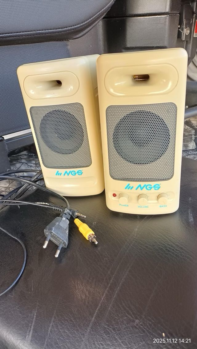 Altavoces NGS Beige/Gris