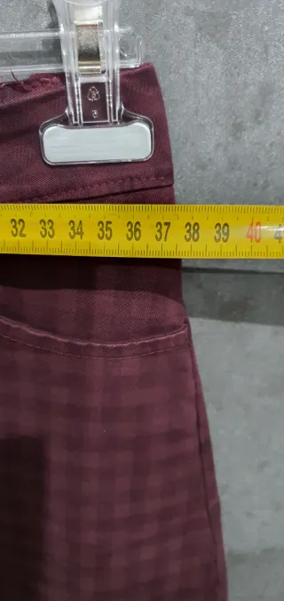 Minifalda Stradivarius cuadros burdeos Talla XS