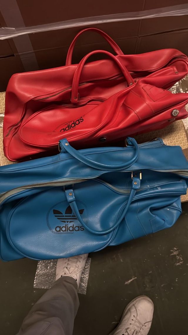 Maletas Adidas Azul y Roja