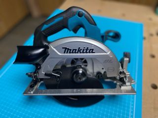 Sierra Circular Makita DHS660Z 18V