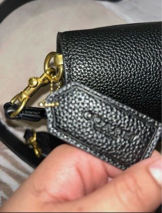 Bolso Coach Tabby Negro y Dorado