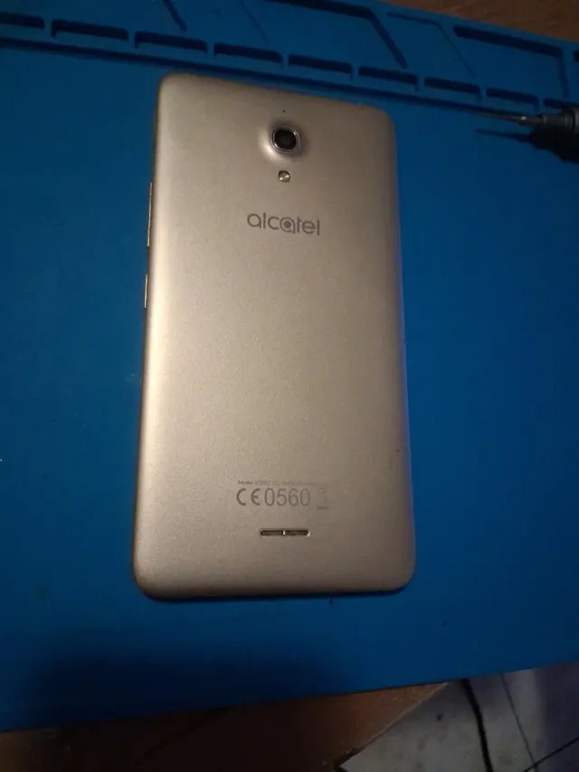 Alcatel Pixi 4 Negro