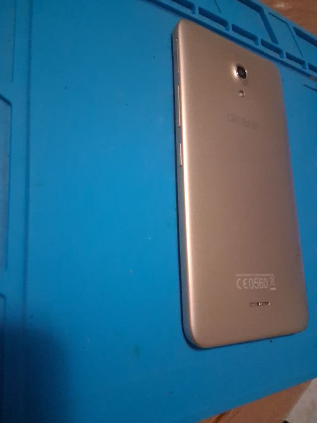 Alcatel Pixi 4 Negro