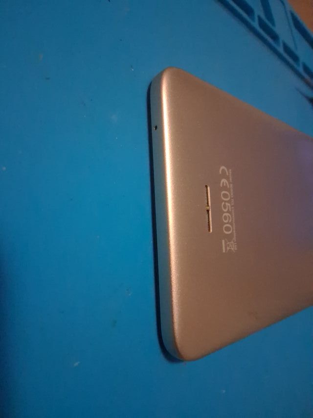 Alcatel Pixi 4 Negro