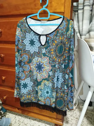 Camiseta Lycra Manga Larga con Flecos